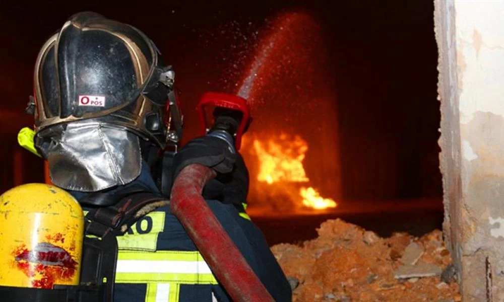 Θεσσαλονίκη: Φωτιά πριν λίγο σε διαμέρισμα στην Καλαμαριά